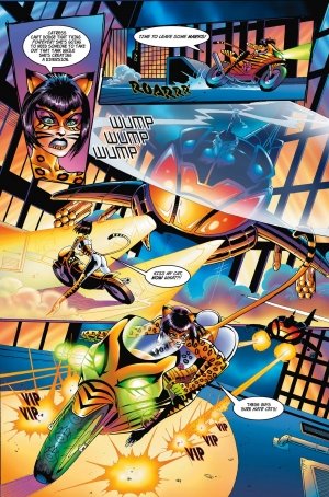 3 Little Kittens: Purrr-fect Weapons 2 (Jim Balent) - Page 7
