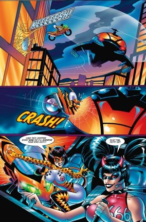 3 Little Kittens: Purrr-fect Weapons 2 (Jim Balent) - Page 16